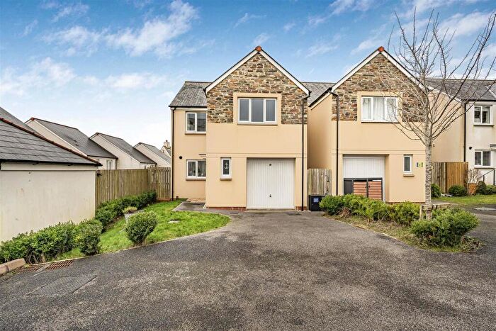 5 Bedroom Detached House For Sale In Nanterrow Drive, Bodmin, PL31