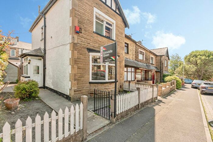 3 Bedroom Terraced House For Sale In Mansergh Street, Burnley, Lancashire, BB10