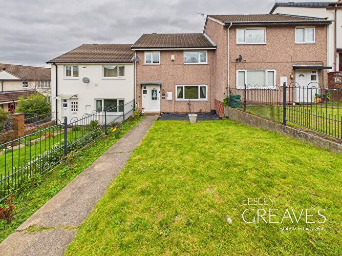 3 Bedroom Terraced House For Sale In Nugent Gardens, Nottingham, NG3