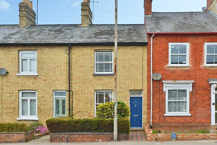2 Bedroom Terraced House For Sale In Wolverton Road, Stony Stratford, Milton Keynes, MK11