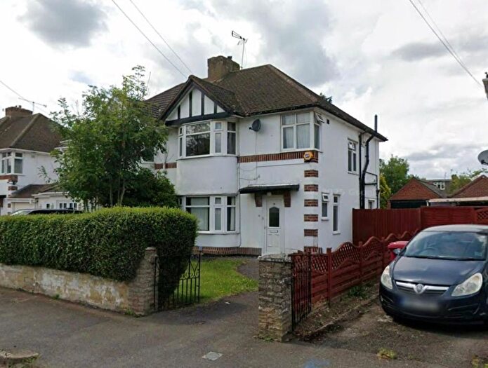 3 Bedroom Semi-Detached House To Rent In Parkland Avenue, Slough, SL3