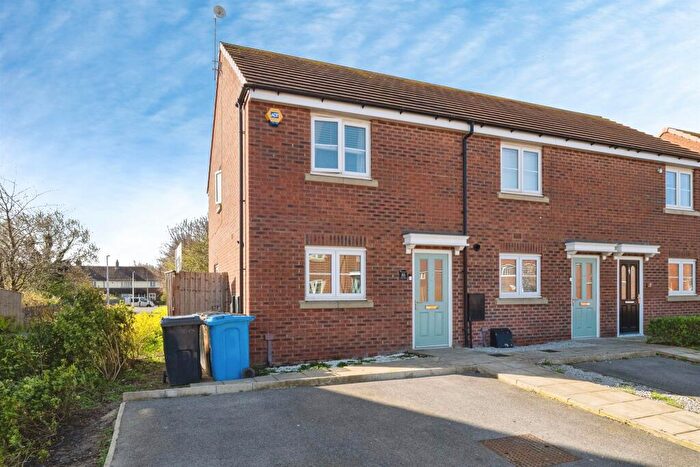 2 Bedroom End Of Terrace House For Sale In Waudby Way, Hull, HU9
