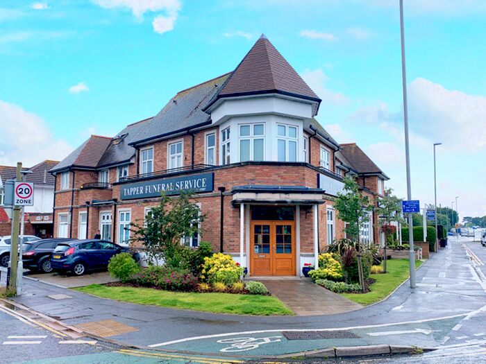 1 Bedroom Flat To Rent In Barrack Road, Christchurch, BH23