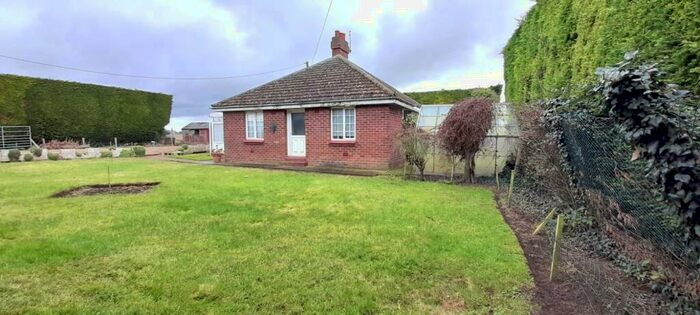 2 Bedroom Detached Bungalow For Sale In Eaugate Road, Moulton Chapel, Spalding, PE12