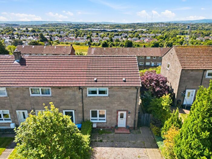 2 Bedroom End Of Terrace House For Sale In Perth Crescent, Mountblow, G81