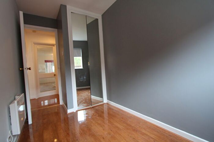 2 Bedroom Flat To Rent In St. Christophers Gardens, Thornton Heath, CR7