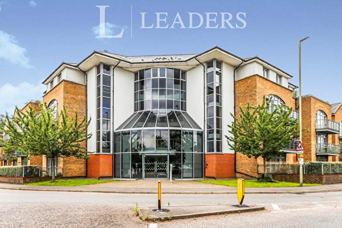 2 Bedroom Apartment To Rent In Woolsack Way, Godalming, GU7