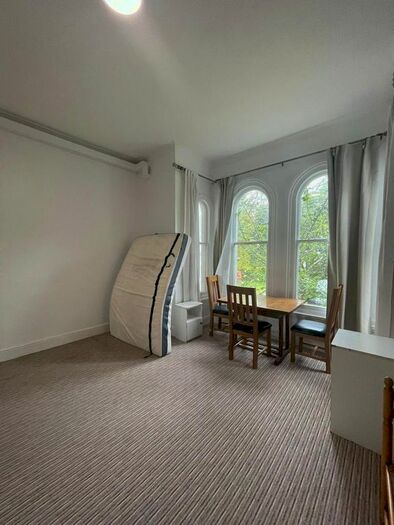 Studio To Rent In Brockley Rise, London, SE4