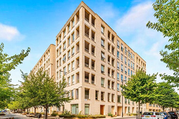2 Bedroom Flat For Sale In Casbeard Street, Barley Court, N4
