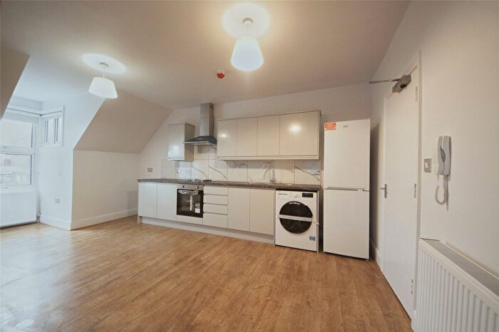 1 Bedroom Flat To Rent In Norwich Road, London, E7