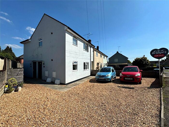 1 Bedroom Flat For Sale In Derry Road, Farnborough, Hampshire, GU14