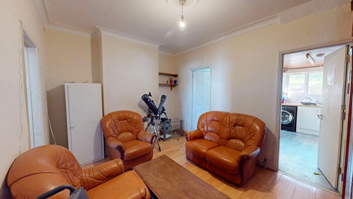 4 Bedroom Terraced House To Rent In Riley Road, Brighton, BN2