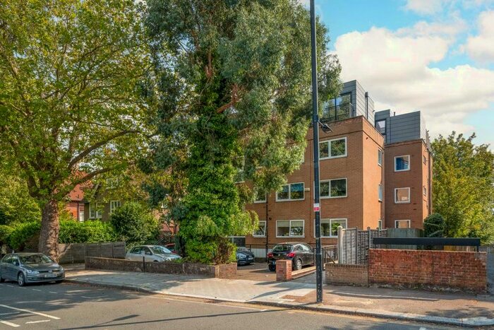 1 Bedroom Flat To Rent In Shepherds Hill, London, N6