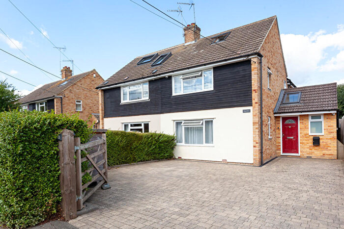 3 Bedroom Semi-Detached House For Sale In Birch Lane, Stock, CM4