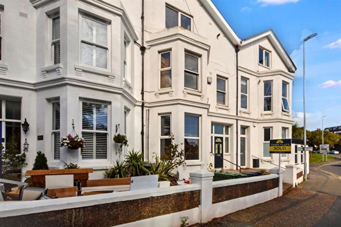 1 Bedroom Flat To Rent In The Goffs, Eastbourne, BN21