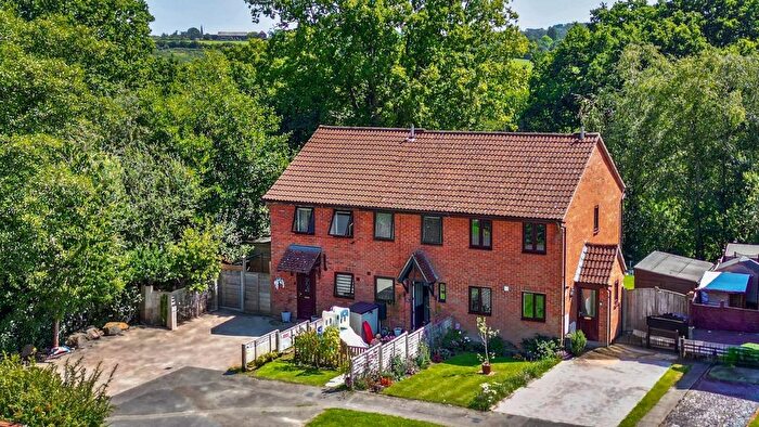 2 Bedroom Terraced House For Sale In Forest Dene, Crowborough, TN6