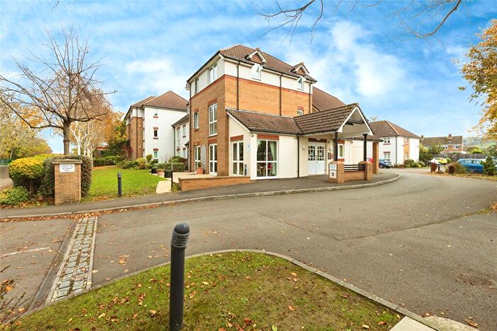 2 Bedroom Apartment For Sale In St Michaels Court, Bishops Cleeve, GL52