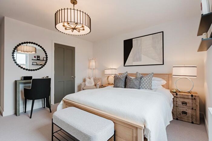 1 Bedroom Apartment For Sale In Manningtree Park, Mistley, Manningtree, CO11