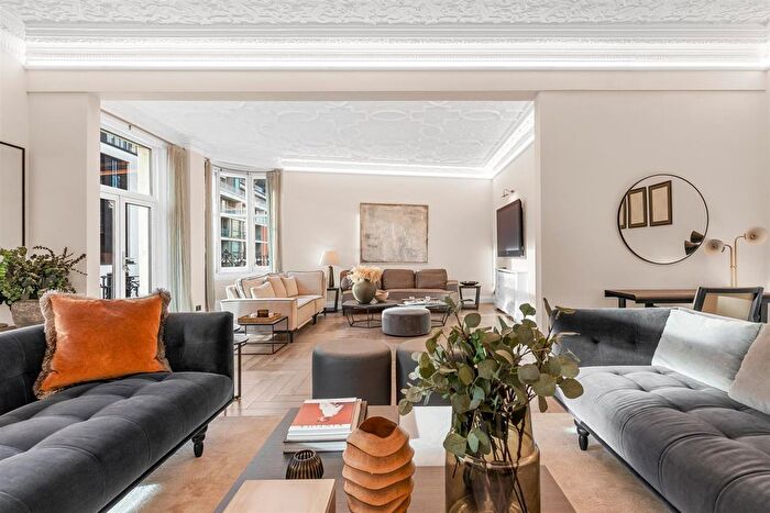 8 Bedroom Flat To Rent In Knightsbridge, London, SW1X