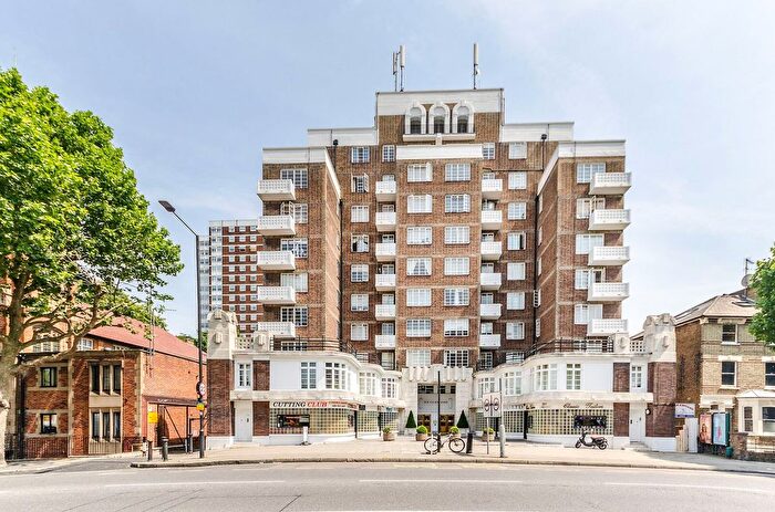 Maisonette For Sale In The Grampians, Shepherd's Bush, London, W6