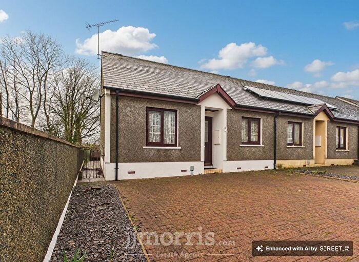 2 Bedroom Semi Detached Bungalow For Sale In Chapelfield Gardens, Narberth, SA67