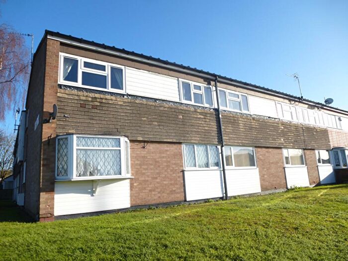 3 Bedroom Flat To Rent In Chelmsley Road, Chelmsley Wood, Birmingham, B37