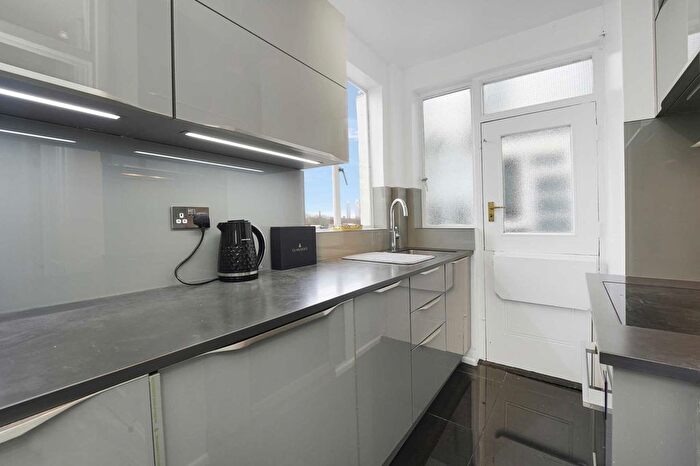 1 Bedroom Flat To Rent In Cheyne Place, London, SW3