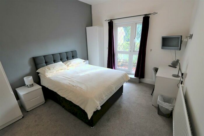 13 Bedroom Detached House To Rent In Warwick Road, Kenilworth, Warwickshire, CV8