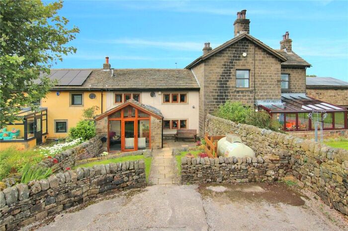 3 Bedroom Terraced House For Sale In Hill Top Farm Barn, Pole Road, Sutton In Craven, BD20