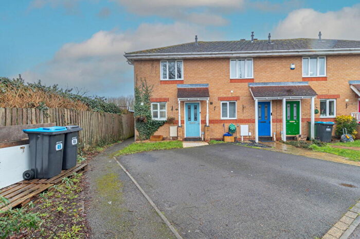 2 Bedroom End Of Terrace House For Sale In Leary Crescent, Newport Pagnell, MK16