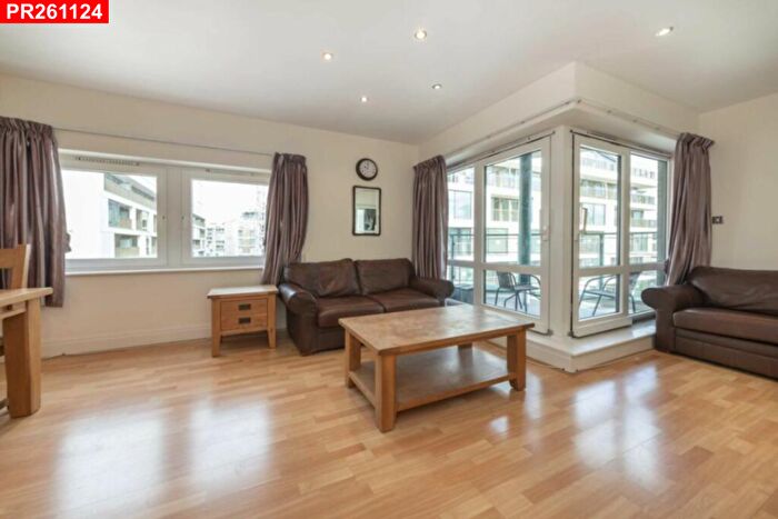 2 Bedroom Flat To Rent In Beckford Close, Warwick Road, London, W14