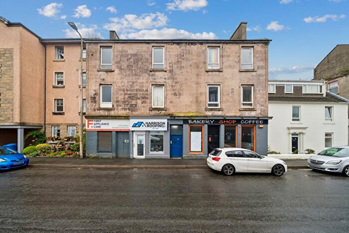 2 Bedroom Flat For Sale In East Clyde Street, Helensburgh, Argyll And Bute, G84