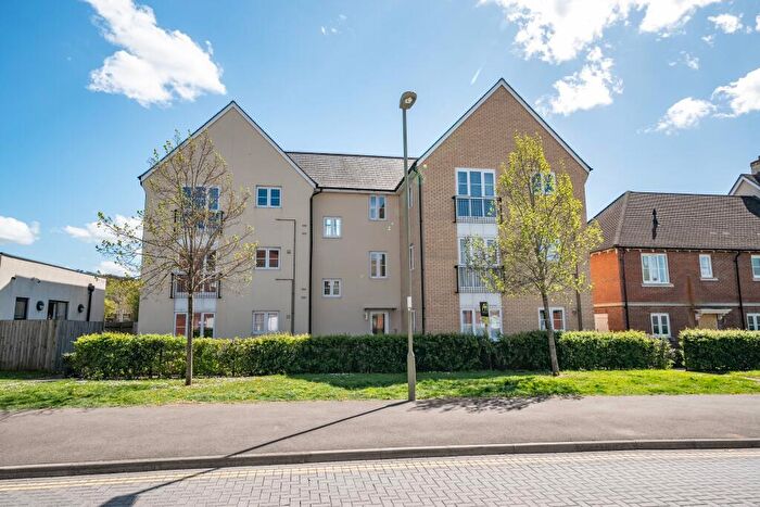 2 Bedroom Flat For Sale In Picket Twenty Way, Andover, SP11