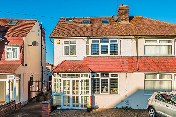 4 Bedroom Property To Rent In Ellerdine Road, Hounslow, TW3