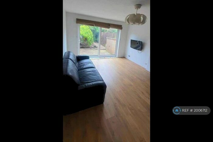 2 Bedroom Terraced House To Rent In Ferngill Close, Nottingham, NG2