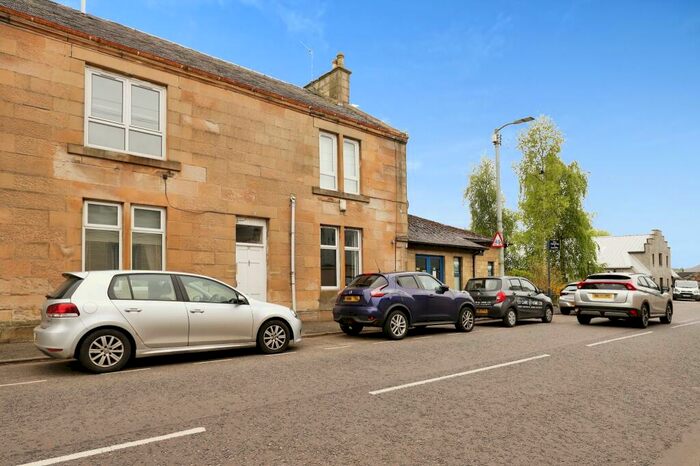1 Bedroom Flat To Rent In New Street, Stonehouse, Larkhall, South Lanarkshire, ML9