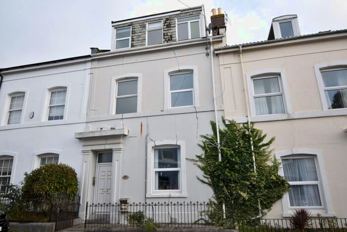 1 Bedroom Flat To Rent In Park Street, Stoke, Plymouth, PL3