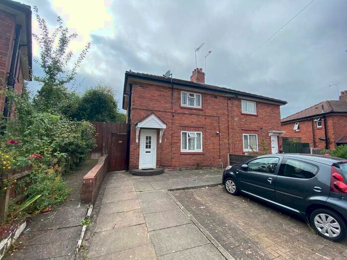 Houses for sale & to rent in DY1 4LL, Sedgley Road, Upper Gornal And