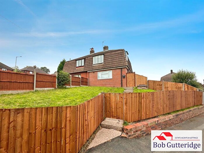 3 Bedroom Semi-Detached House For Sale In Tunbridge Drive, Silverdale, Newcastle, ST5