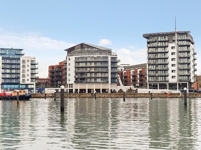 1 Bedroom Flat To Rent In Sirocco, Channel Way, Southampton, SO14