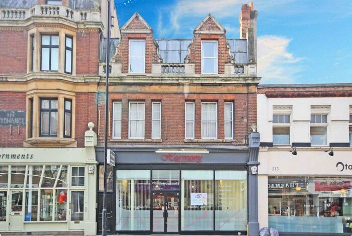 1 Bedroom Flat To Rent In Upper Richmond Road, London, SW15