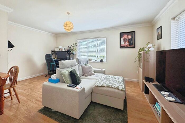 1 Bedroom Apartment To Rent In Oakey Drive, Wokingham, RG40