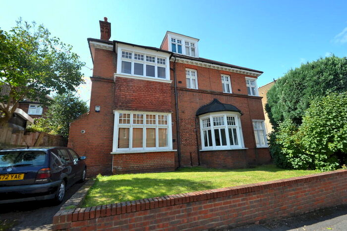 1 Bedroom Apartment To Rent In Surbiton, KT6