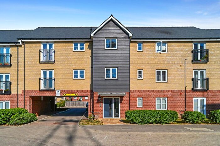 1 Bedroom Apartment For Sale In Searle Crescent, Broomfield, CM1