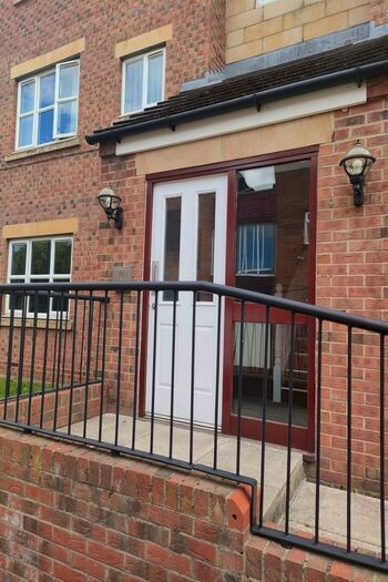 2 Bedroom Apartment To Rent In Frost Mews, South Shields, NE33