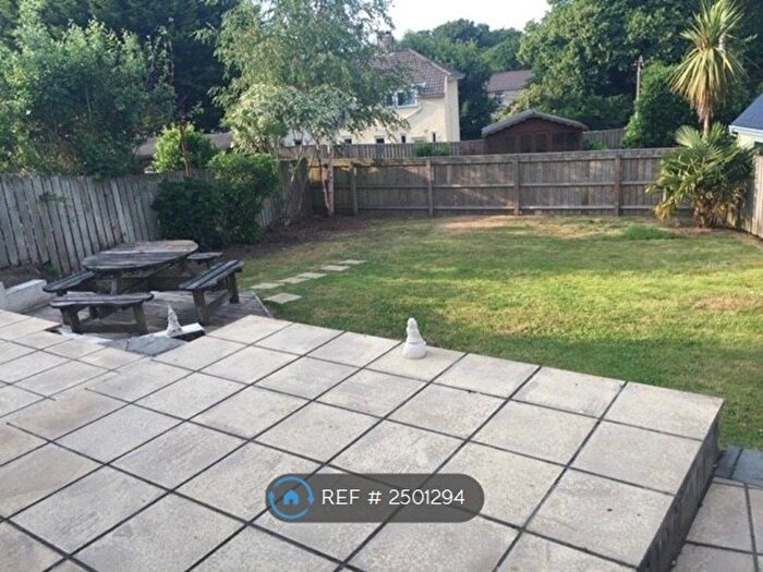 4 Bedroom End Of Terrace House To Rent In Glen View, Penryn, TR10