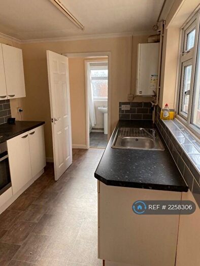 3 Bedroom Terraced House To Rent In Harold Street, Grimsby, DN32