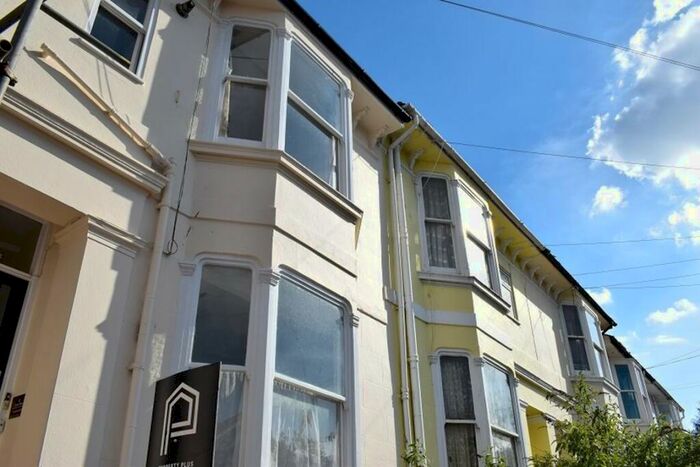 1 Bedroom Flat To Rent In York Grove, Brighton, East Sussex, ., BN1