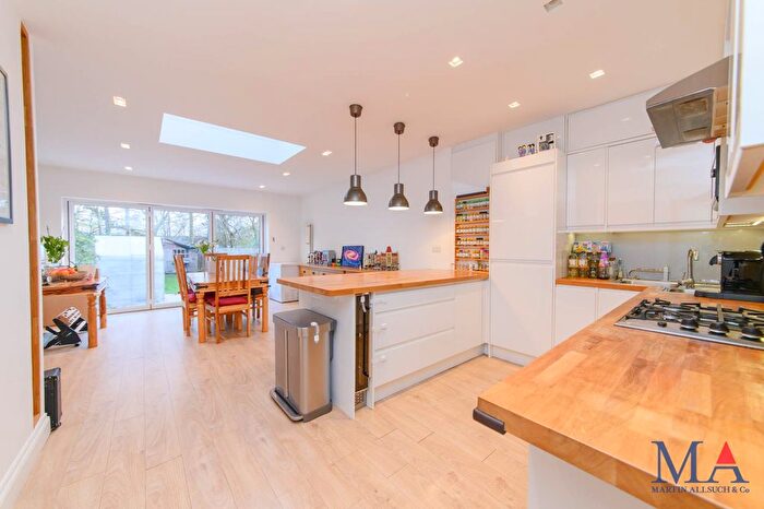 4 Bedroom Terraced House For Sale In Ashley Drive, Borehamwood, WD6