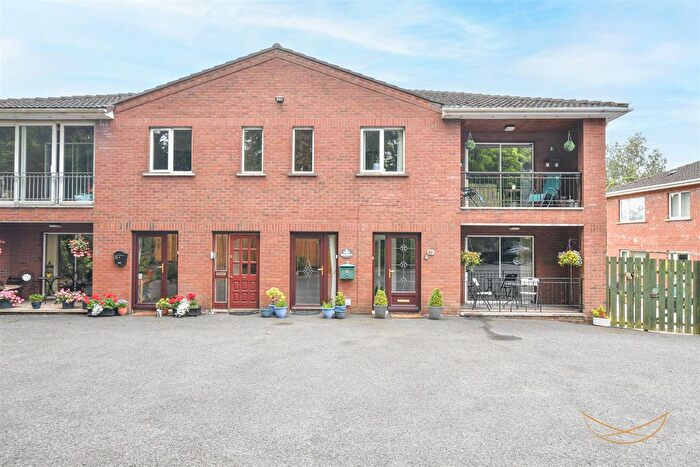 3 Bedroom Flat For Sale In Rose Gardens, Carrickfergus, BT38